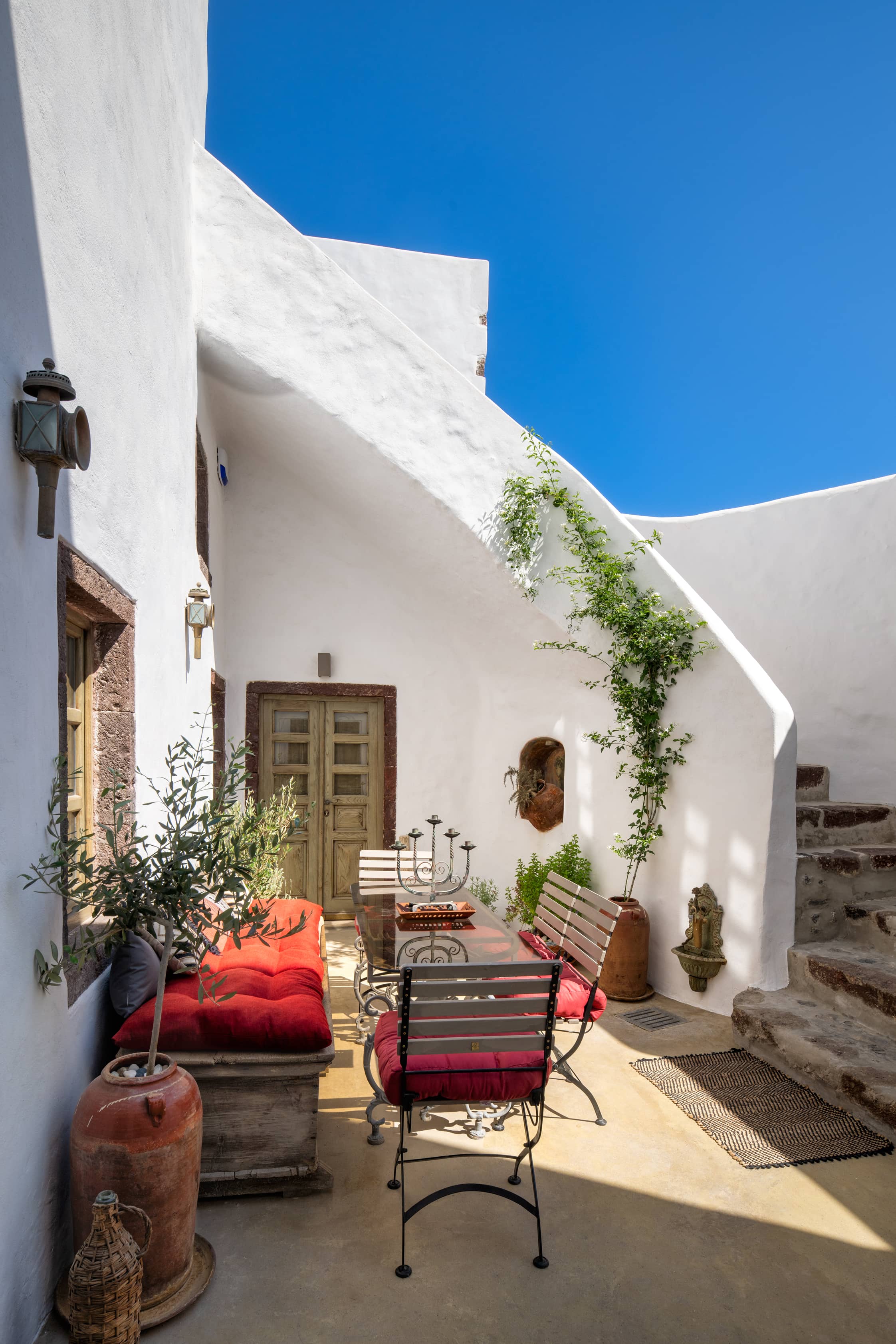 Villa Santa Croce, Pirgos